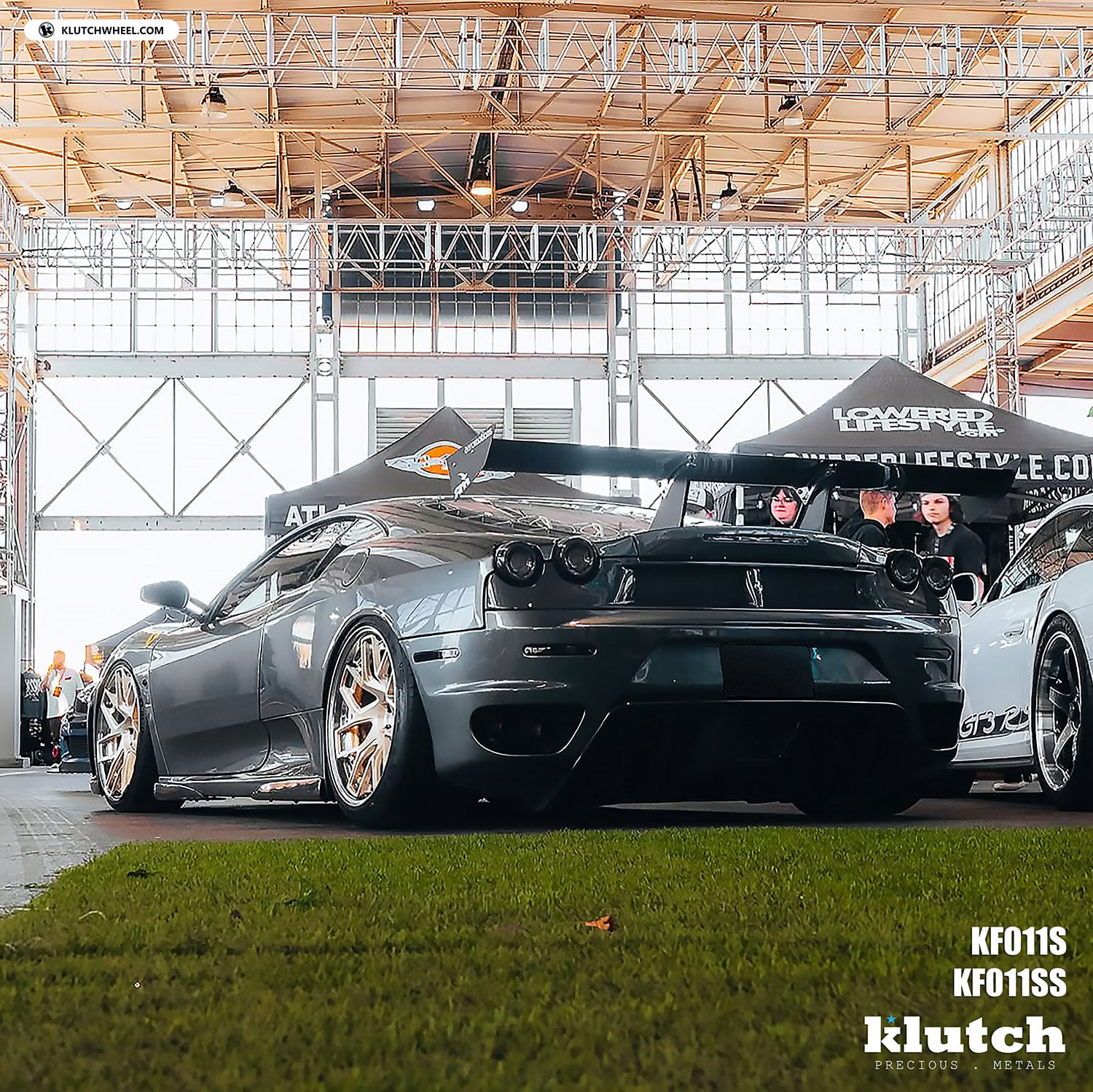Ferrari F430 side view showing KF011S and special-spec KF011SS forged wheels
