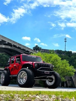 Custom Jeep with Klutch forged wheels — side view