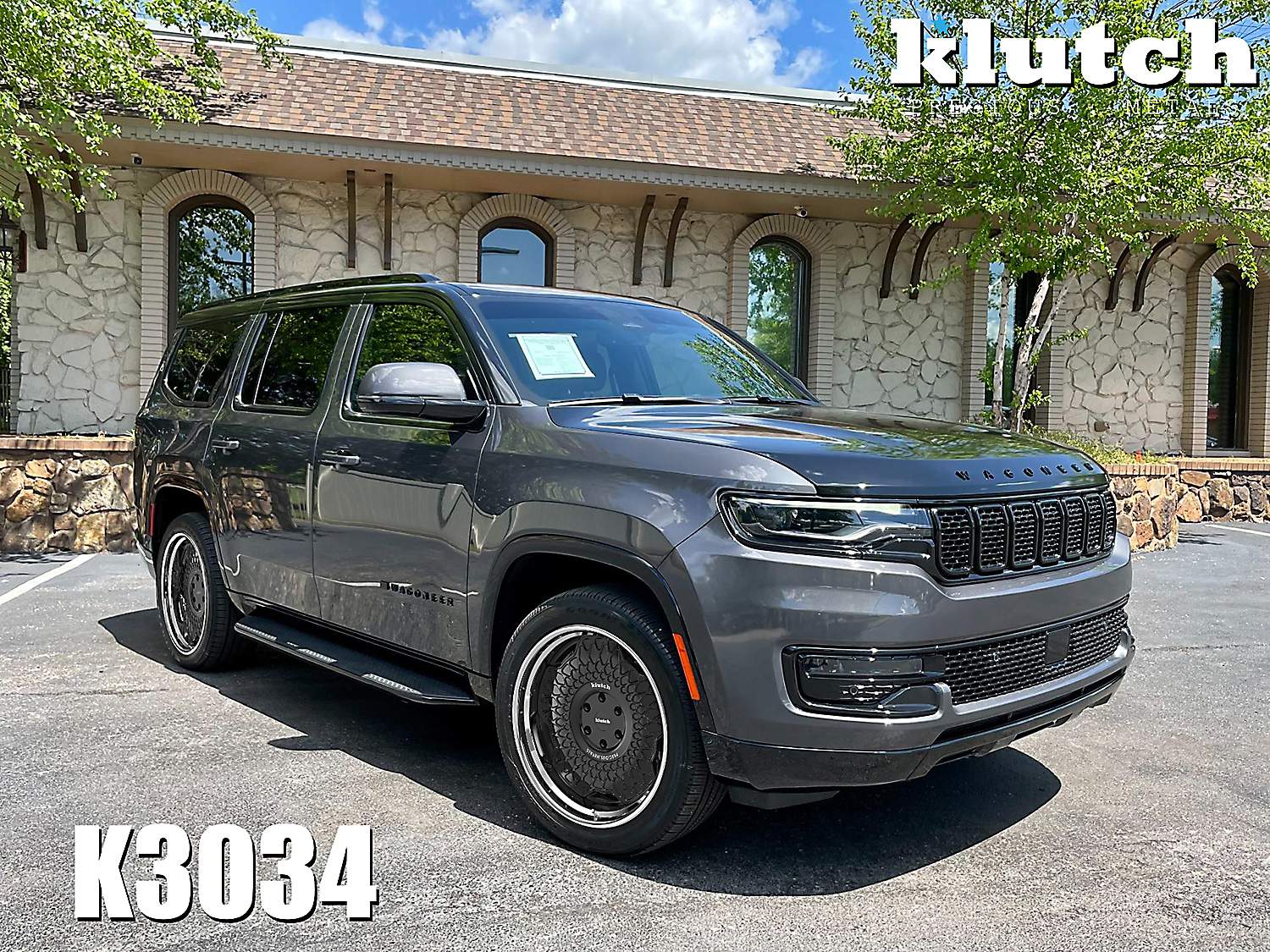 Design visualization of a gray Wagoneer with black Klutch K3034 wheels and polished outer lips